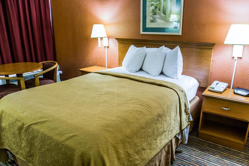 Quality Inn Bradenton - Sarasota North Buitenkant foto